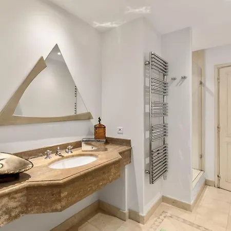Eden Roc Tatil Evi