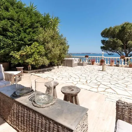 Hébergement de vacances Eden Roc