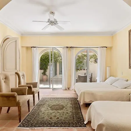 Eden Roc Hébergement de vacances Vallauris