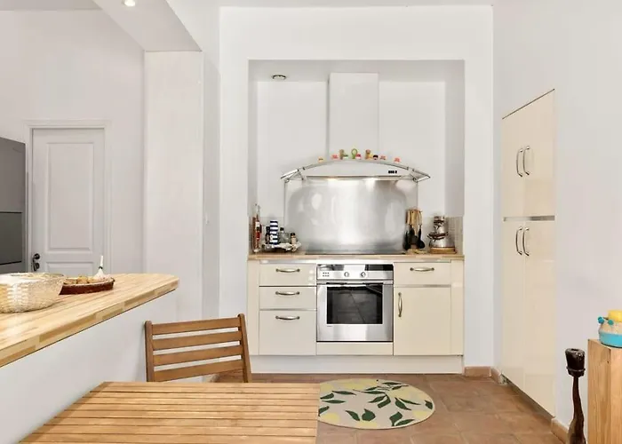 Eden Roc Hébergement de vacances Vallauris